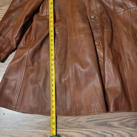 Czech Made Buttery Soft Leather Coat with Fur Collar - Picture 15 of 16